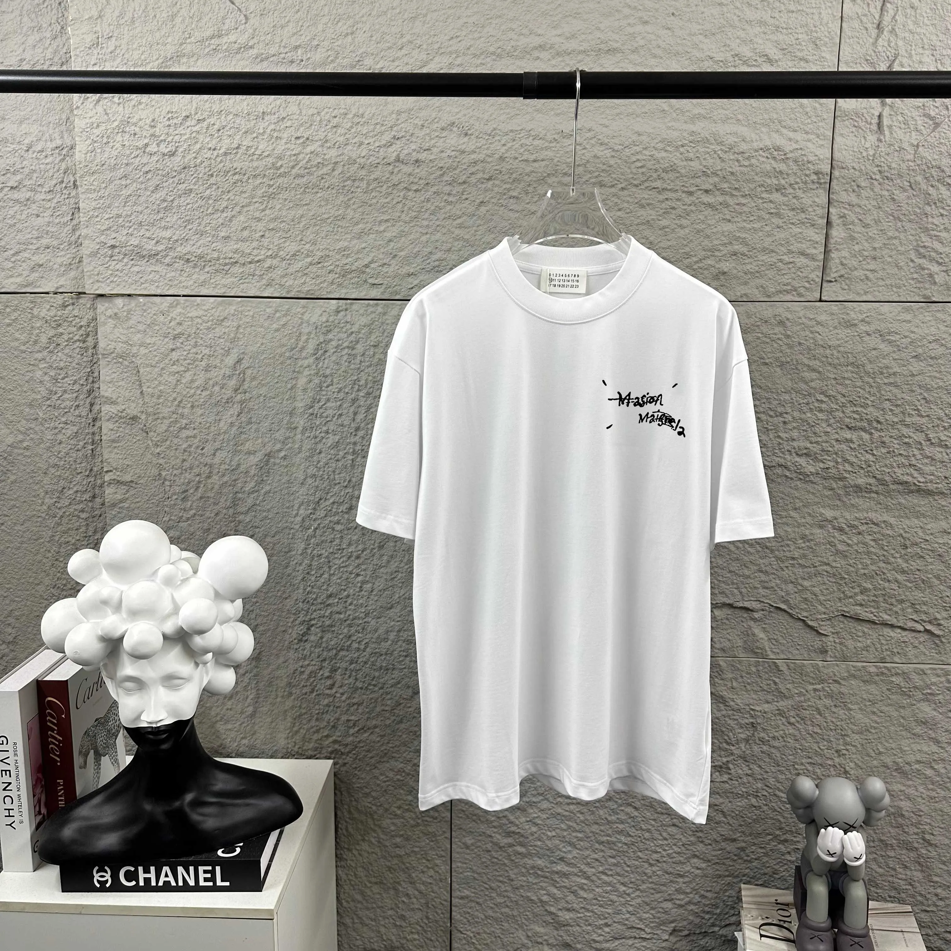 MM 6 * 2026 New Arrival mm 6 Classic T Same Style. ：White Black Size： S （90-130 ） M （120-150 ） L （140-165 ） XL （160-180 ） XXL （180-210 ）